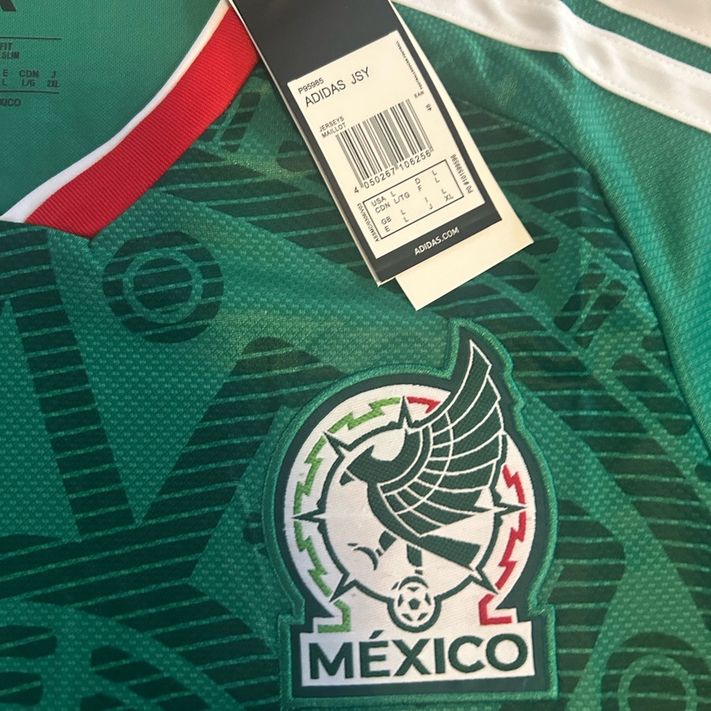 Adidas Green Mexico Soccer 2026 Jersey - Picture 3 of 6